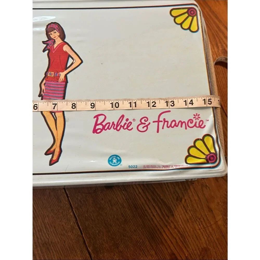 Mattel 1963 Barbie & Francie luggage storage case. Got a Barbie or Francie? - Picture 15 of 17